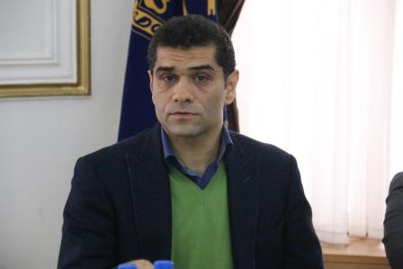 تبلیغات محیطی کاندیدا در جایگاههای تعبیه شده صورت گیرد