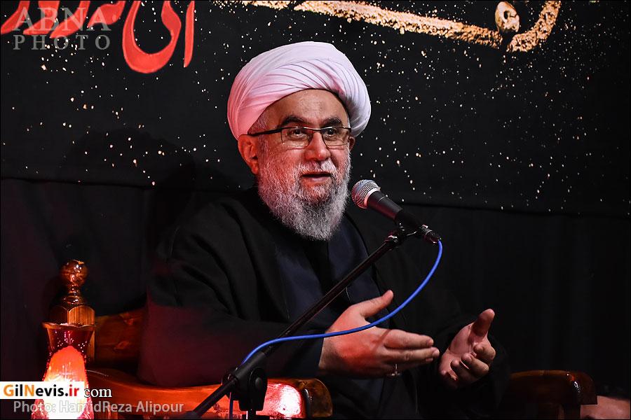 مجلس فاطمی انسان را تربیت میکند/ حضرت فاطمه(س) محو جمال و جلال خداوند بود