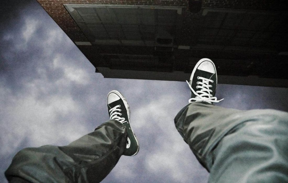 ممانعت پلیس از خودکشی شهروند ۲۲ ساله رشتی