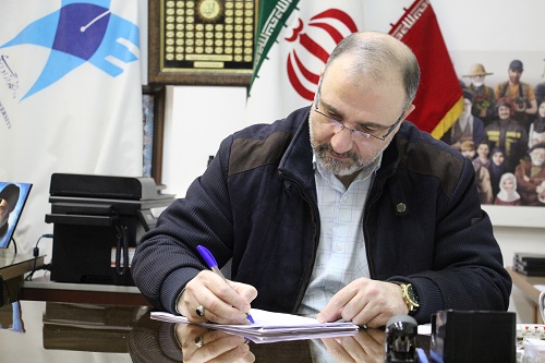 کرکره نیمه باز مغازهها!