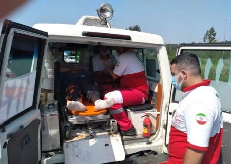 مصدومیت مرد ۳۰ساله پس از سقوط از پل غازیان