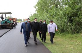 بازدید فرماندار رشت از اجرای پروژه‌های آسفالت جاده بخش سنگر و خشکبیجار