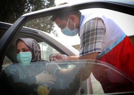 بیش از ۱۰۰۰ عضو جوان هلال احمر گیلان در واکسیناسیون شرکت کردند