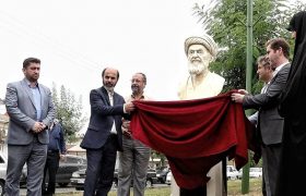 رونمایی از سردیس آیت‌‌الله رودباری در رشت