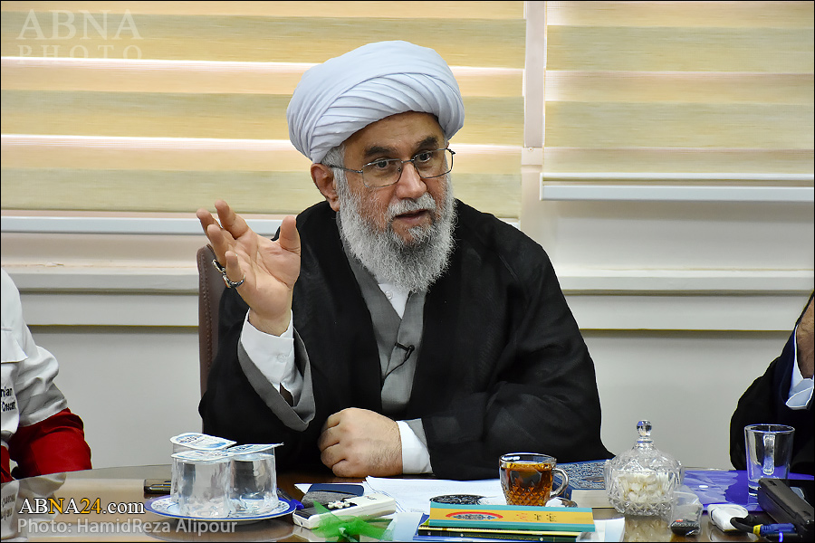 ماه محرم فرصتی مناسبت برای جهاد تبیین است