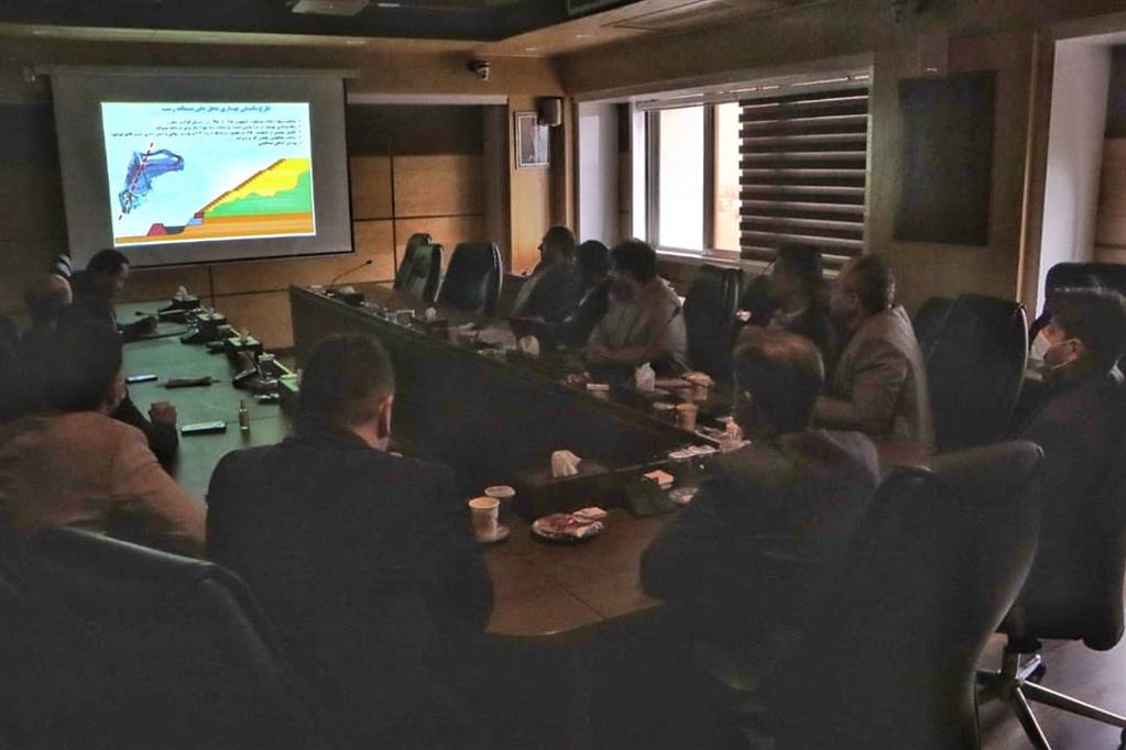 جلسه بررسی و پیگیری در خصوص زباله سوز، پروژه بهسازی و راه اندازی تصفیه خانه سراوان با حضور شهردار رشت