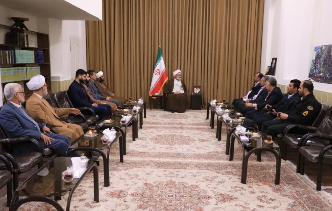 احداث خط ریلی قم به رشت پیگیری شود/تاکید امام جمعه رشت بر تکمیل کریدور شمال به جنوب