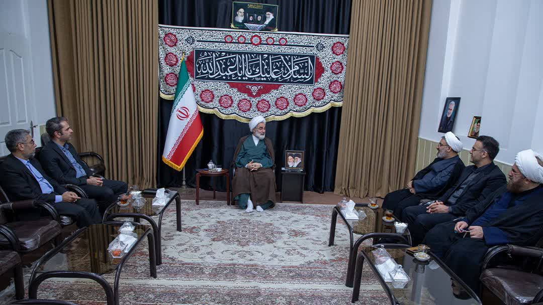 دانشگاه باید استقلال علمی و فکری خود را حفظ کند، نه جولانگاه رقابت‌های سیاسی باشد