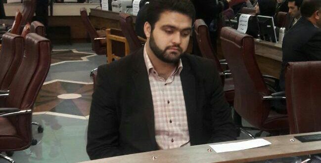 ثبت نام جوان نخبه گیلانی در انتخابات شورای شهر رشت