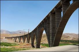 طولانی‌ترین پل ریلی کشور آماده بهره‌برداری شد