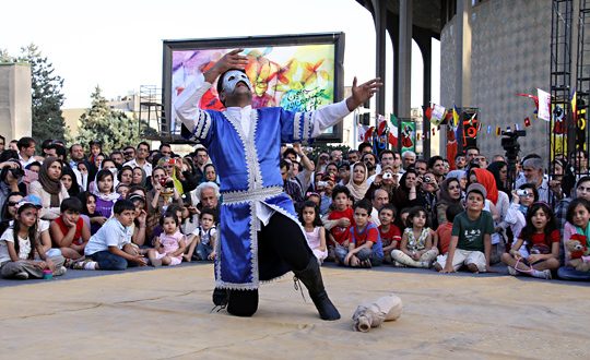 فراخوان هشتمین جشنواره تئاتر خیابانی شهروند لاهیجان