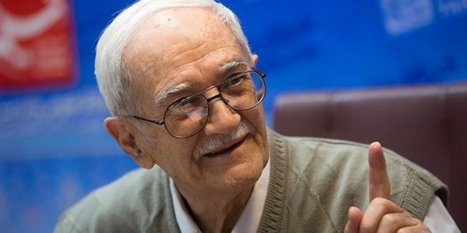 دولت یازدهم ۲۰۰میلیارد دلار داشت اما بیکاری را حل نکرد/وزیر ۱۰۰۰میلیاردی با ۳۰میلیون فقیر چه‌تناسبی دارد؟