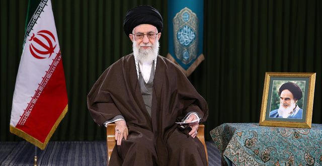 دولت آینده اقشار ضعیف را رعایت و با فساد برخورد کند