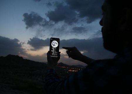 هلال ماه رمضان ۱۴۴۲ در فضای مجازی رصد می‌شود