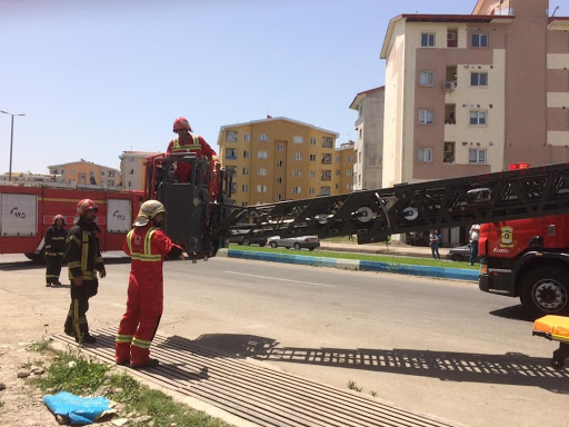 نجات کارگر ساختمانی در مسکن مهر رشت