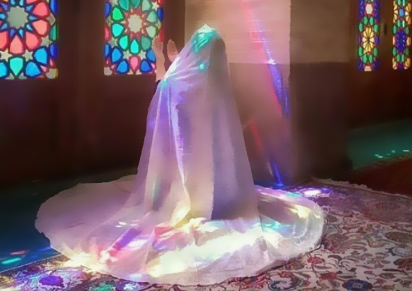 بازی رنگ ها در حجاب/ چادرم مانند حرم زیباست