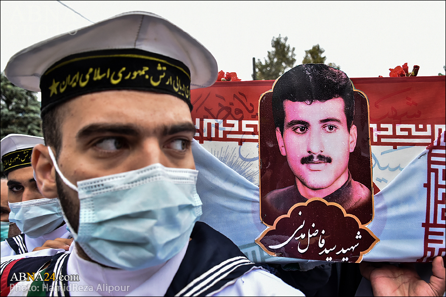 گزارش تصویری/ تشییع پیکر ۲ شهید تازه تفحص شده در رشت