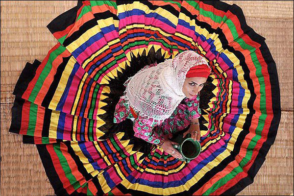 درخشش لباس محلی زنان گیلان در جهان