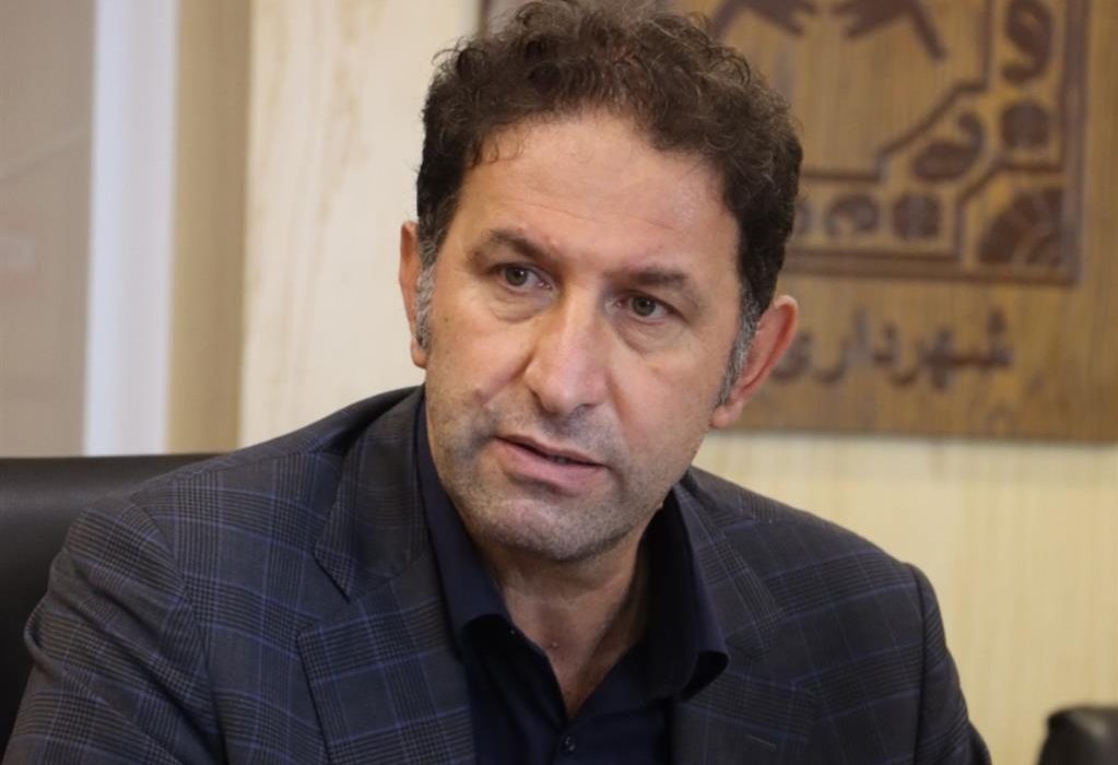 شهرداری برای دوشنبه برفی با ۶۵ دستگاه ماشین آلات سنگین آمادگی دارد