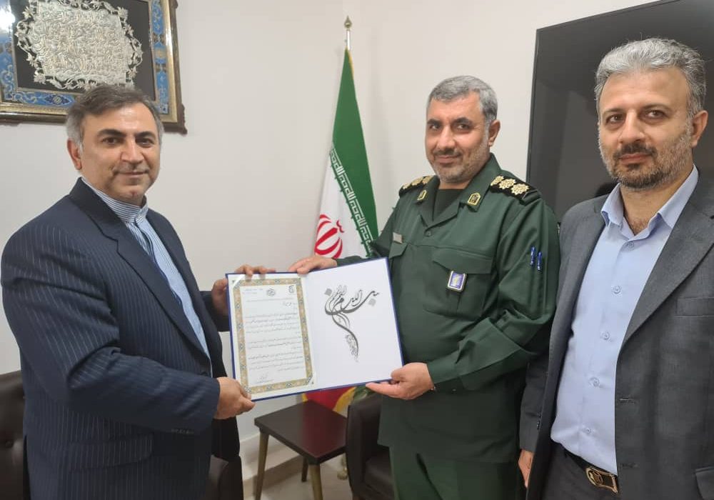 مدیرکل تامین اجتماعی گیلان مدیر برتر جهادی کشور شد
