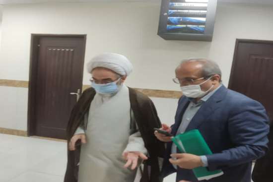 بازدید نماینده ولی فقیه در استان گیلان از کلینیک در حال تکمیل «شهدای سلامت» رشت