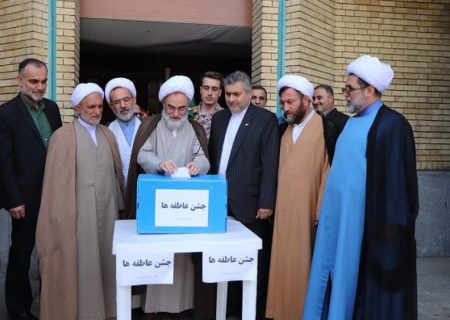 پویش جشن عاطفه‌ها به میعادگاه‌های نماز جمعه رسید