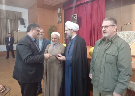 تقدیر از مدیرکل بنیاد مسکن انقلاب اسلامی استان گیلان