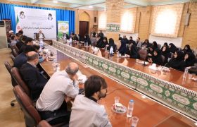 خبرنگاران صدای مردم دردمند را به مسئولان و اهلش میرسانند