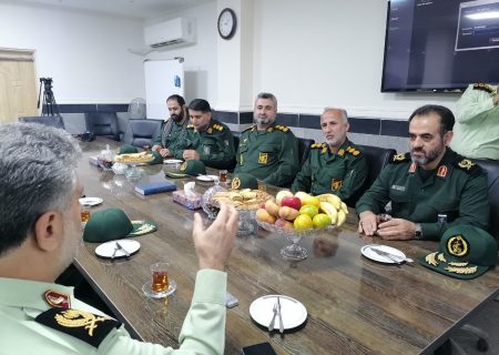 دیدار فرمانده سپاه قدس گیلان با فرمانده انتظامی استان به مناسبت هفته انتظامی