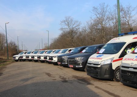 الحاق ۱۲ خودرو به نظام سلامت گیلان