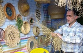 بامبو بافی در لاهیجان؛ هنر هزار رنگ نی خزران در دل چایزارهای گیلان