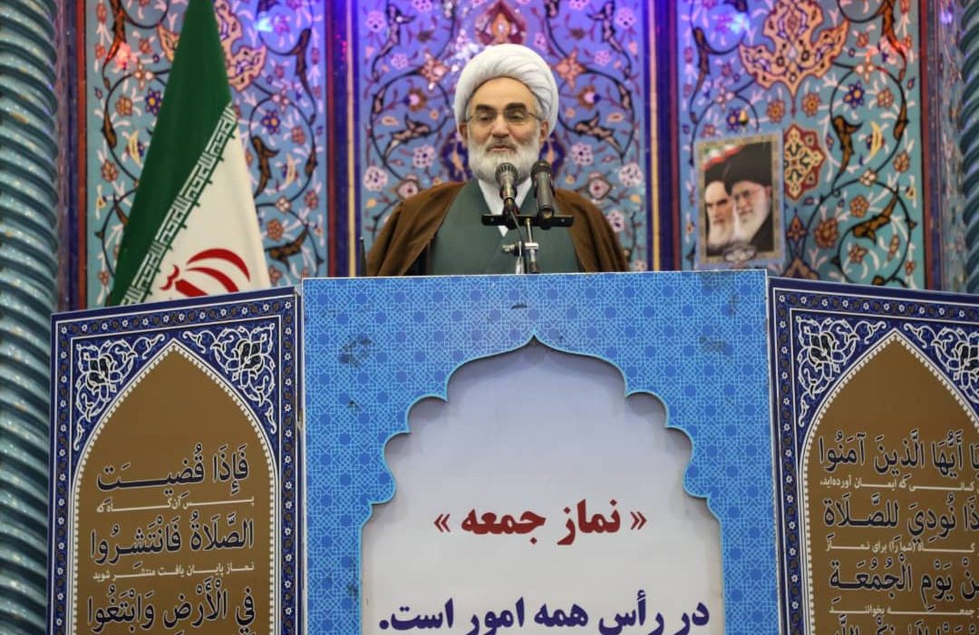 خانوادهها ازدواج را برای جوانان تسهیل کنند