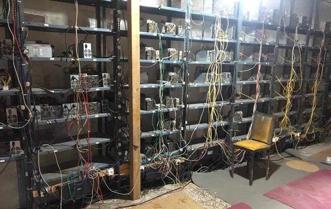 کشف و شناسایی ۴۲ دستگاه استخراج رمزارز غیرمجاز از ابتدای سال تاکنون