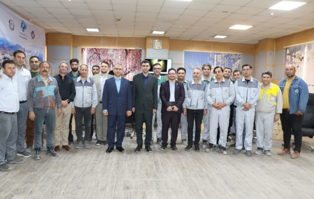 بازدید دادستان عمومی و انقلاب رودبار از شرکت سیمان خزر