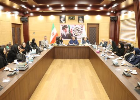 هیچ فرهنگی با زور و اجبار اجرایی نمی‌شود