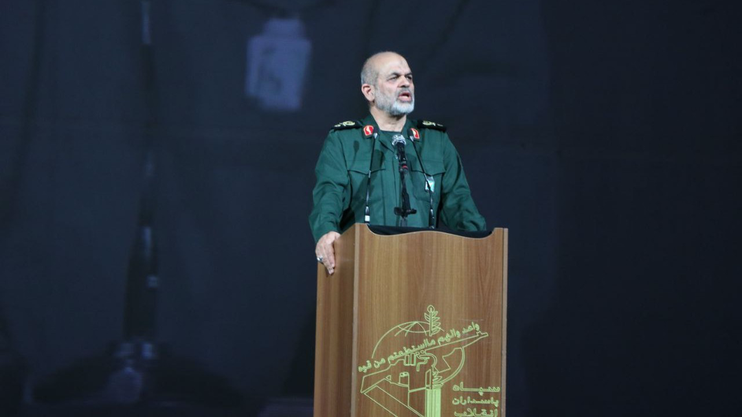 سردار وحیدی: ملت ایران به همت شهدا بر قله اقتدار ایستاده است