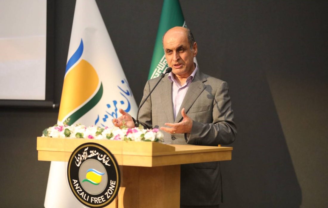 ملوان مکتب اخلاق و راز ماندگاری بهمن صالحنیا در معلمی و اخلاق نهفته است