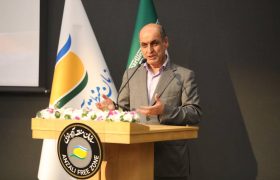 ملوان مکتب اخلاق و راز ماندگاری بهمن صالح‌نیا در معلمی و اخلاق نهفته است