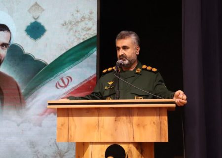 مدیران و کارمندان، منش حاج قاسم را الگوی عمل قرار دهند